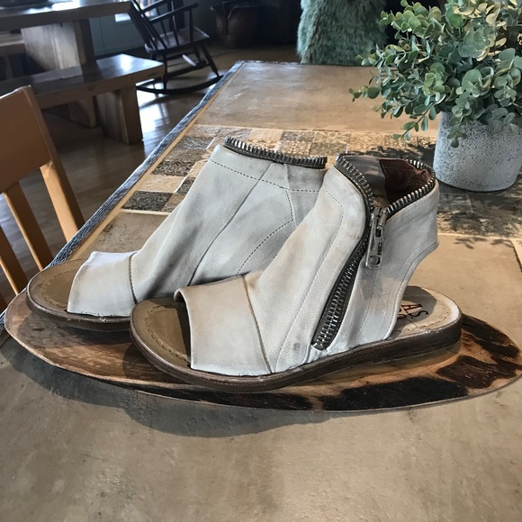 A.S.98 Side Zip Leather Sandals (NWOT) - Picture 1 of 6